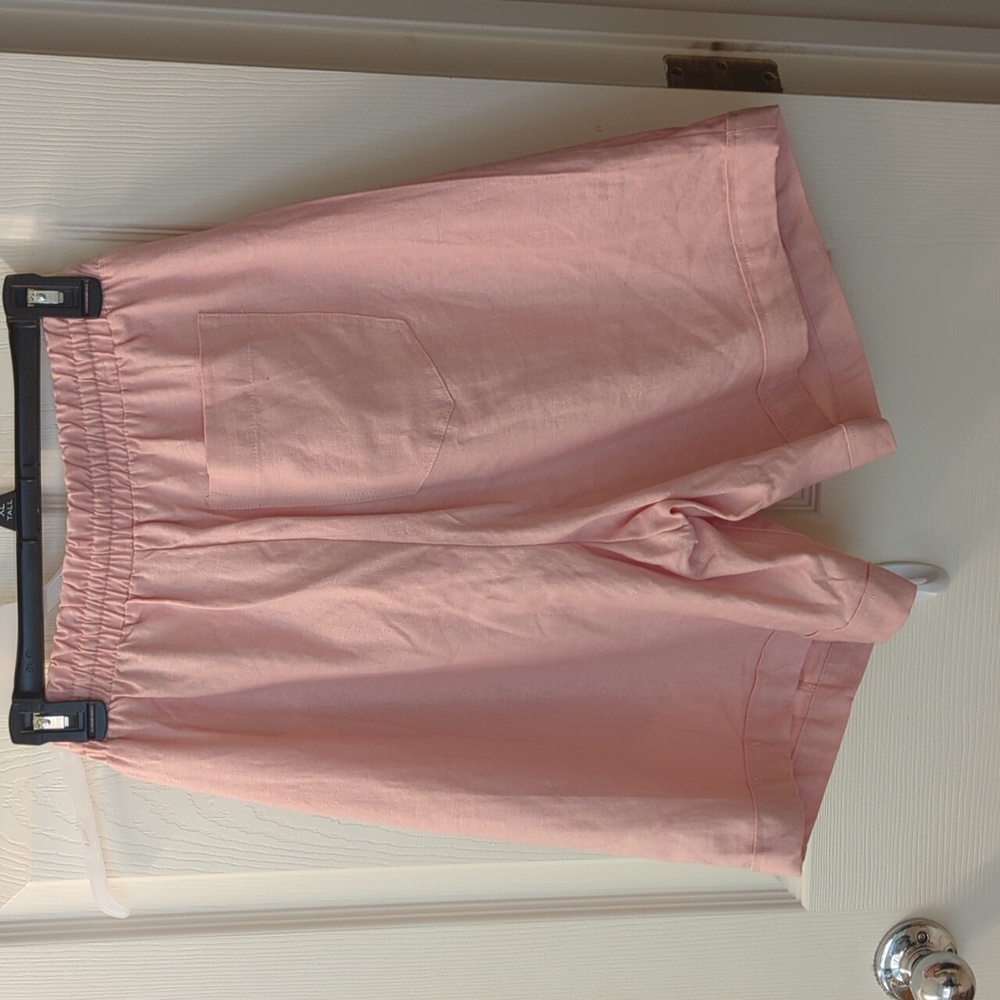 Shorts - Picture 5 of 9
